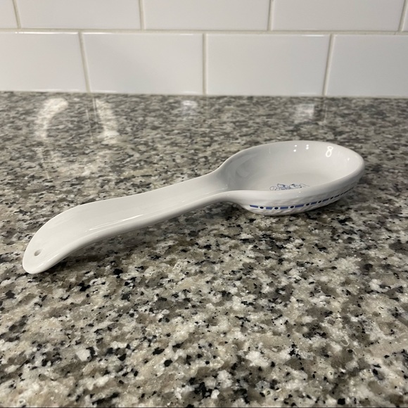 Disney Gourmet Mickey Spoon Rest - Picture 9 of 12